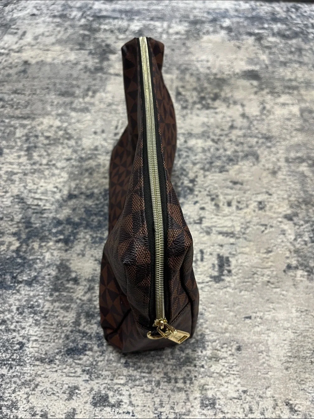 N/A versatile travel